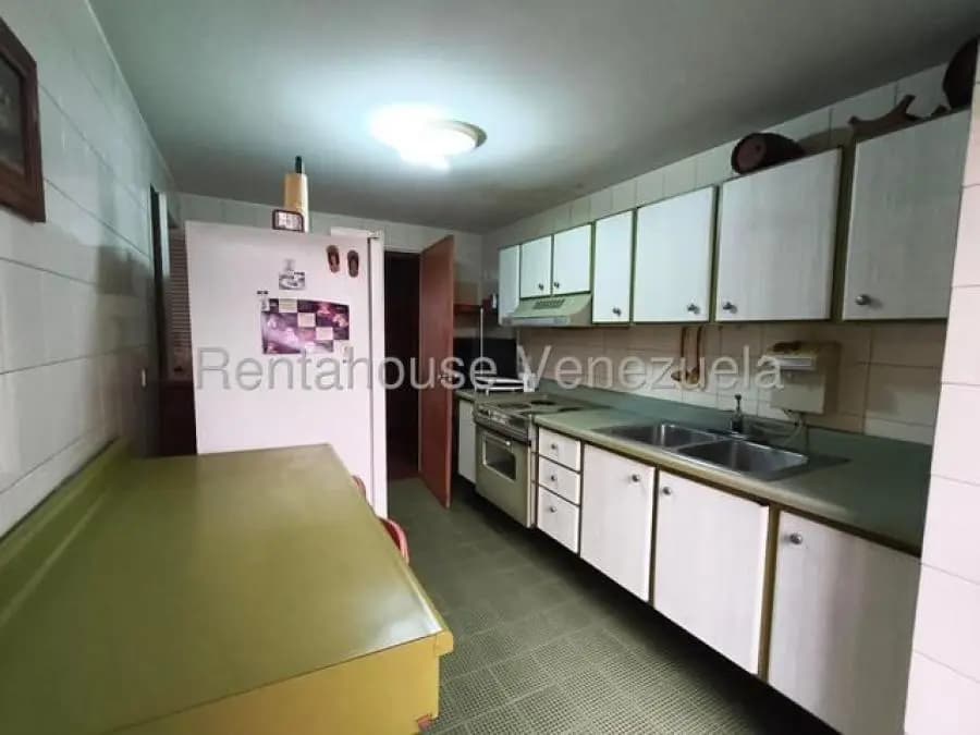 Apartamento en Venta en el bosque Caracas - 5