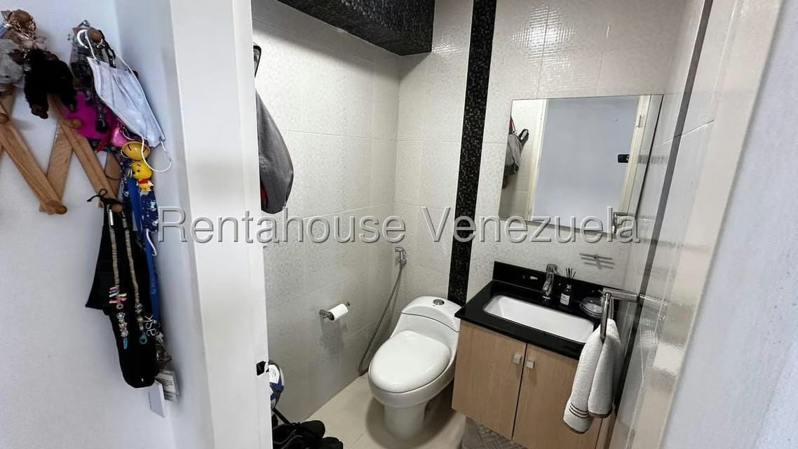 Apartamento (1 Nivel) en Venta en Bosques de la Lagunita, Distrito Metropolitano - 25