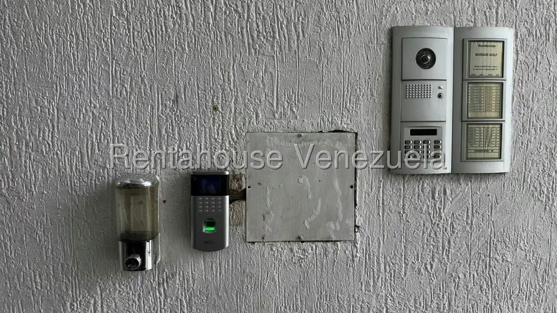 Apartamento (1 Nivel) en Venta en Bosques de la Lagunita, Distrito Metropolitano - 32