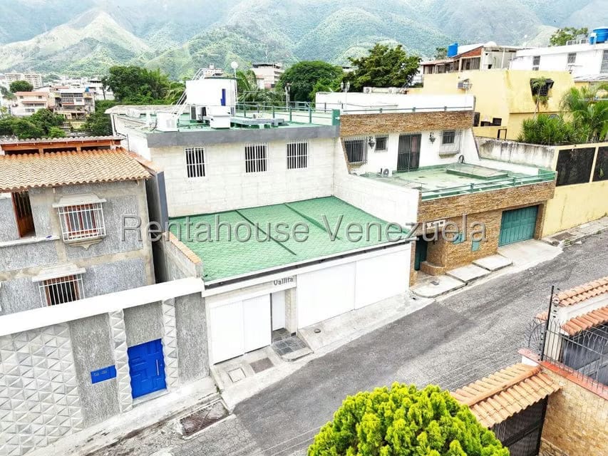 Casa (Duplex) en Venta en El Marques, Distrito Metropolitano - 4