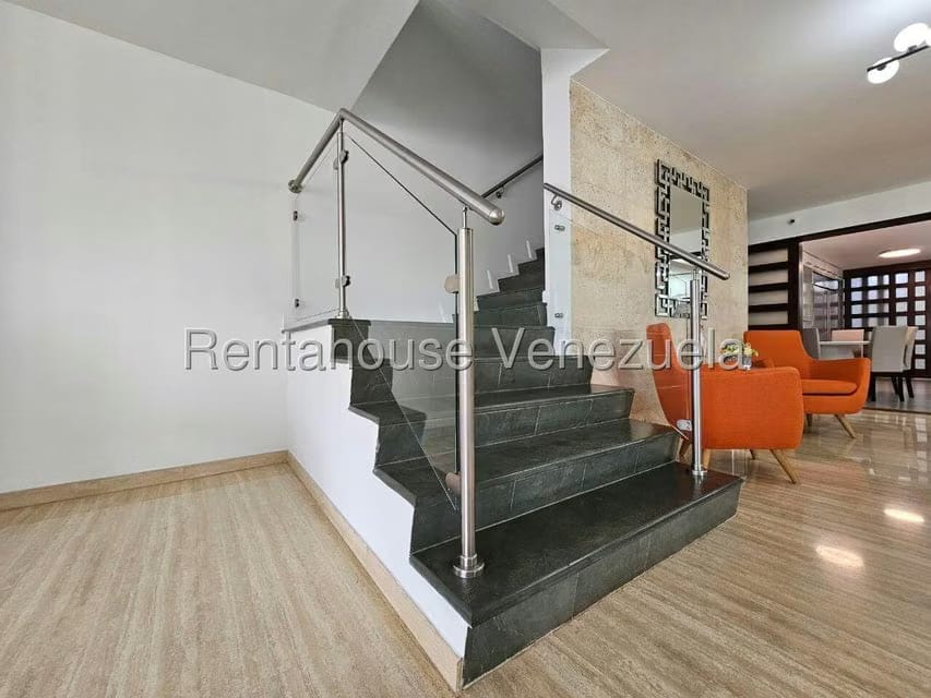 Casa (Duplex) en Venta en El Marques, Distrito Metropolitano - 32