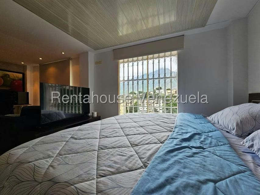 Casa (Duplex) en Venta en El Marques, Distrito Metropolitano - 77