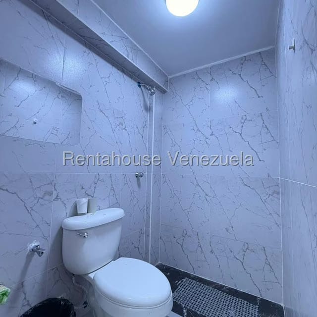 Comercial (Edificio) en Venta en Cementerio, Distrito Metropolitano - 13