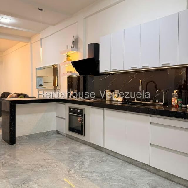 Comercial (Edificio) en Venta en Cementerio, Distrito Metropolitano - 3