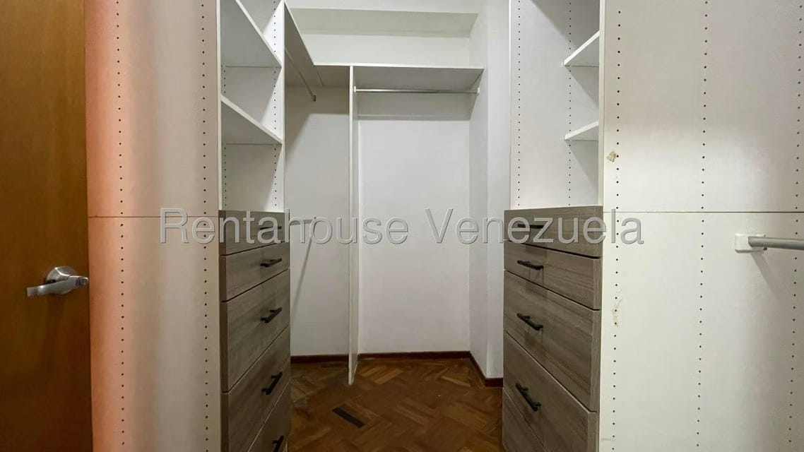 Apartamento (1 Nivel) en Alquiler en Valle Frio, Zulia - 11