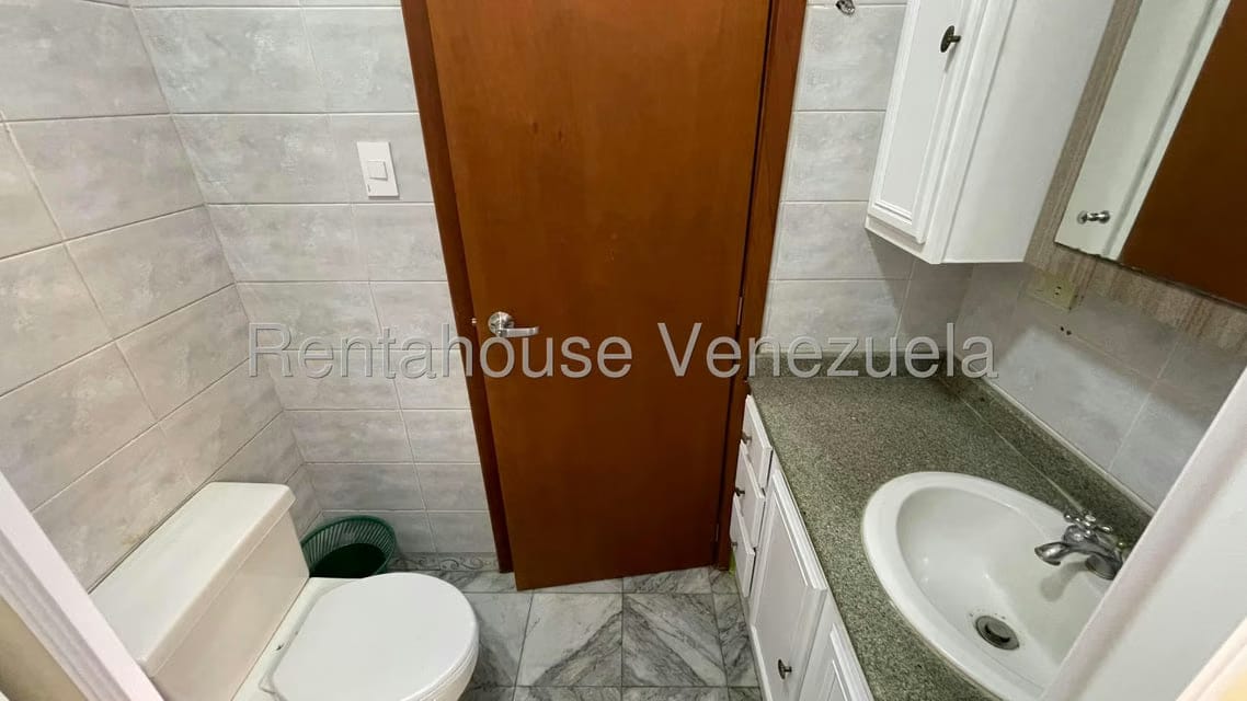 Apartamento (1 Nivel) en Alquiler en Valle Frio, Zulia - 13
