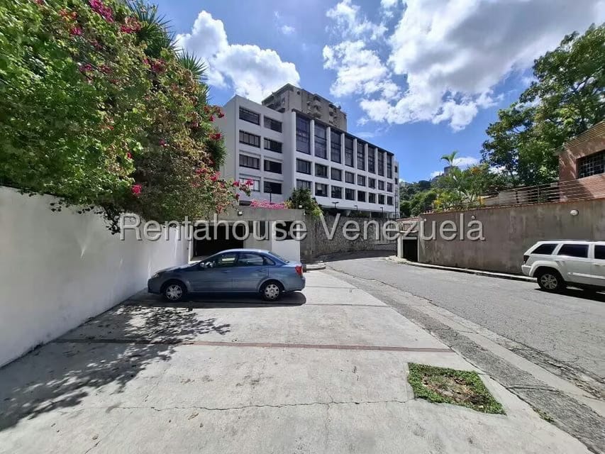 Apartamento (1 Nivel) en Alquiler en Colinas de Bello Monte, Distrito Metropolitano - 22
