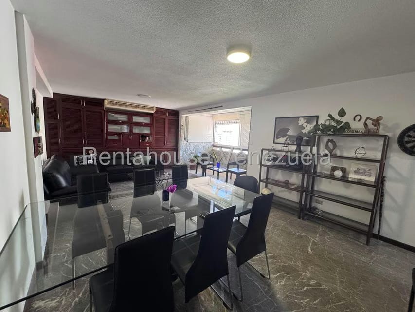 Apartamento (1 Nivel) en Alquiler en La Campiña, Distrito Metropolitano - 12