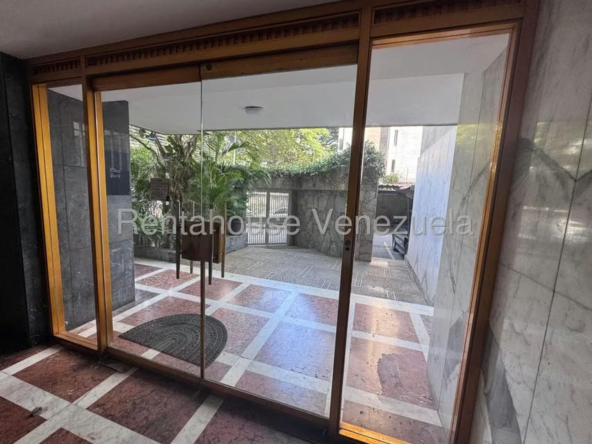 Apartamento (1 Nivel) en Alquiler en La Campiña, Distrito Metropolitano - 3