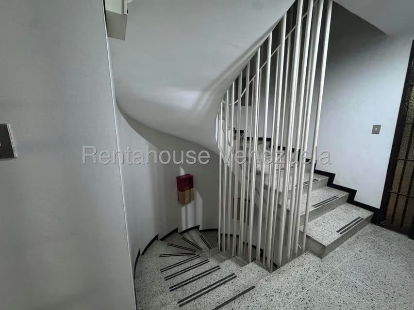 Apartamento (1 Nivel) en Alquiler en La Campiña, Distrito Metropolitano - 29