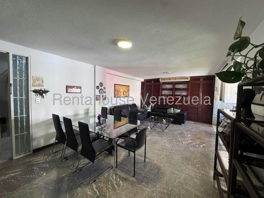 Apartamento (1 Nivel) en Alquiler en La Campiña, Distrito Metropolitano - 8