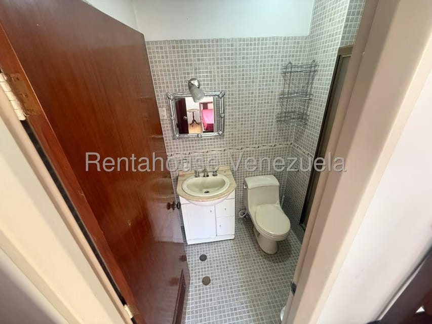 Apartamento (1 Nivel) en Venta en La Urbina, Distrito Metropolitano - 14