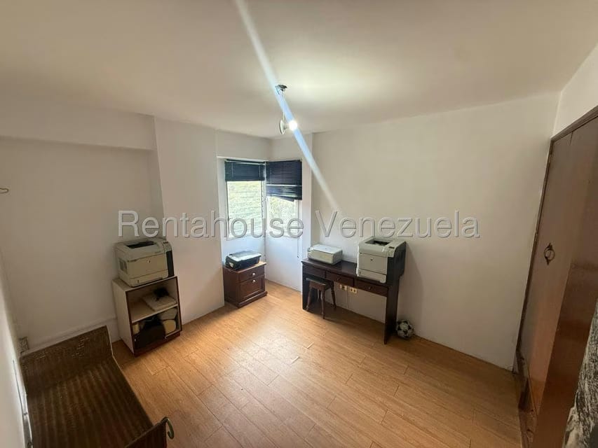Apartamento (1 Nivel) en Venta en La Urbina, Distrito Metropolitano - 32