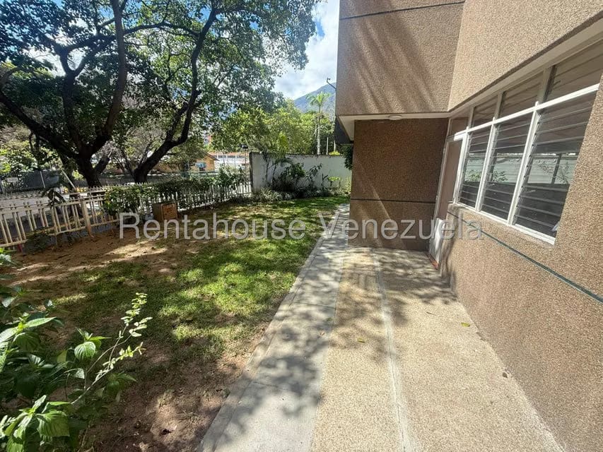 Apartamento (1 Nivel) en Venta en La Urbina, Distrito Metropolitano - 40