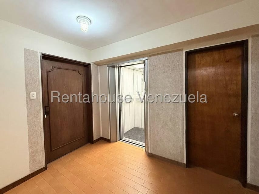 Apartamento (1 Nivel) en Venta en Parroquia Santa Rosa, Lara - 2