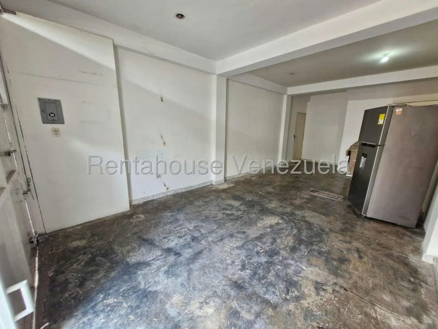 Comercial (Local Comercial) en Alquiler en Piñonal, Aragua - 8