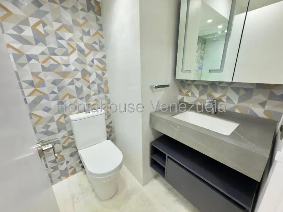 Apartamento en Venta en Los Samanes Caracas - 2