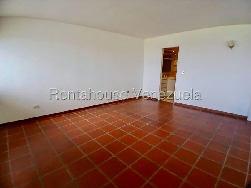 Apartamento (Duplex) en Venta en Charallavito, Distrito Metropolitano - 12