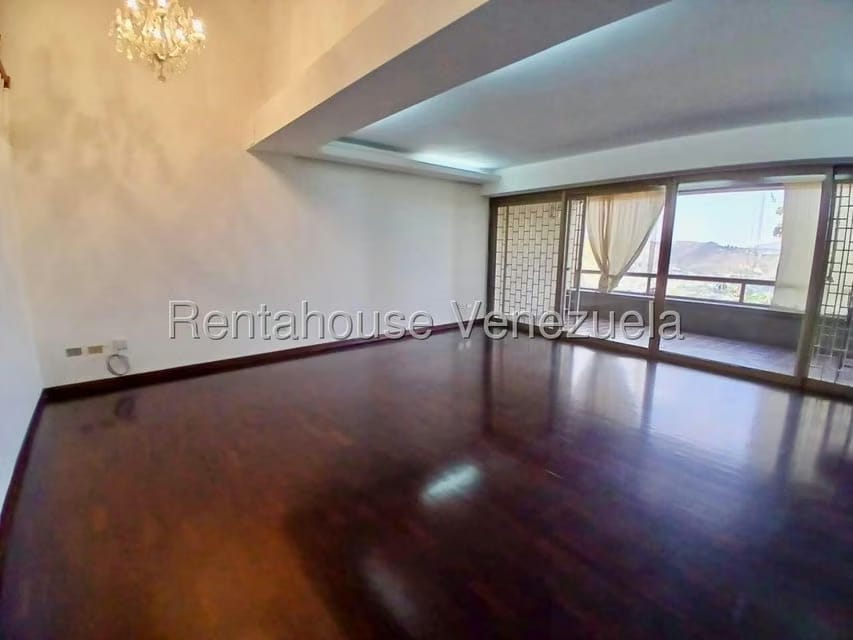 Apartamento (Duplex) en Venta en Charallavito, Distrito Metropolitano - 13