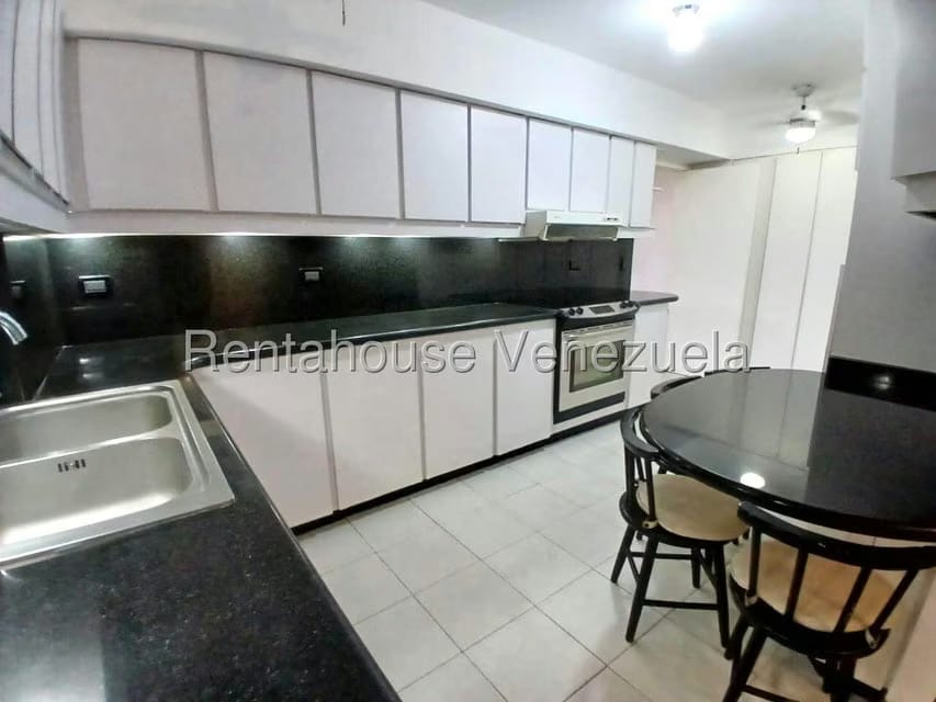 Apartamento (Duplex) en Venta en Charallavito, Distrito Metropolitano - 3