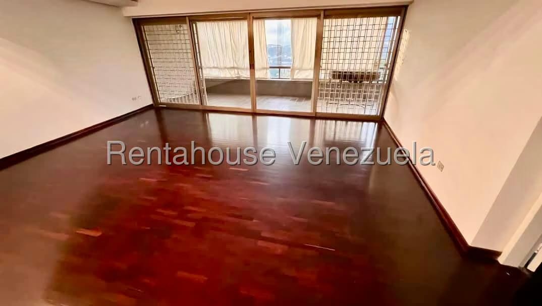 Apartamento (Duplex) en Venta en Charallavito, Distrito Metropolitano - 4