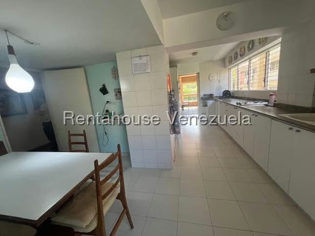 Apartamento (1 Nivel) en Venta en La Florida, Distrito Metropolitano - 13