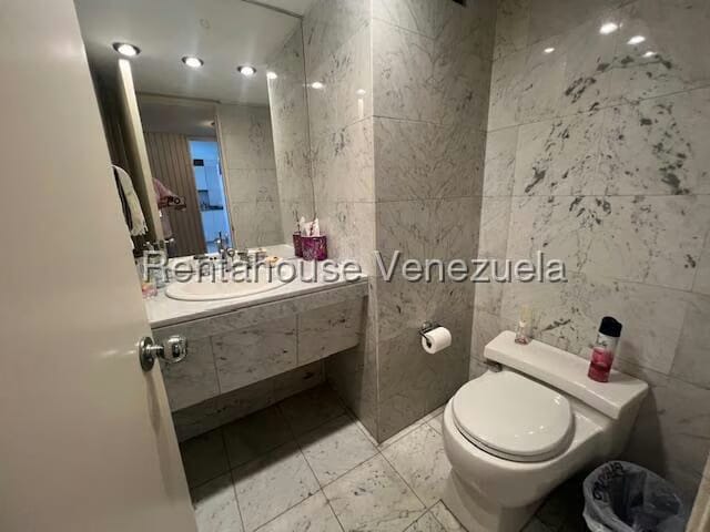 Apartamento (1 Nivel) en Venta en La Florida, Distrito Metropolitano - 15
