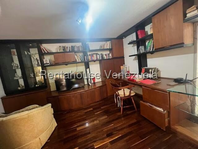 Apartamento (1 Nivel) en Venta en La Florida, Distrito Metropolitano - 9