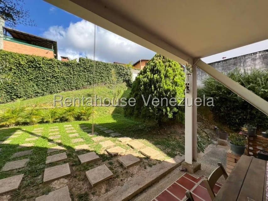 Casa (Duplex) en Venta en Oripoto, Distrito Metropolitano - 18