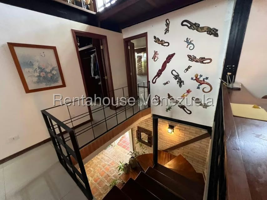 Casa (Duplex) en Venta en Oripoto, Distrito Metropolitano - 24