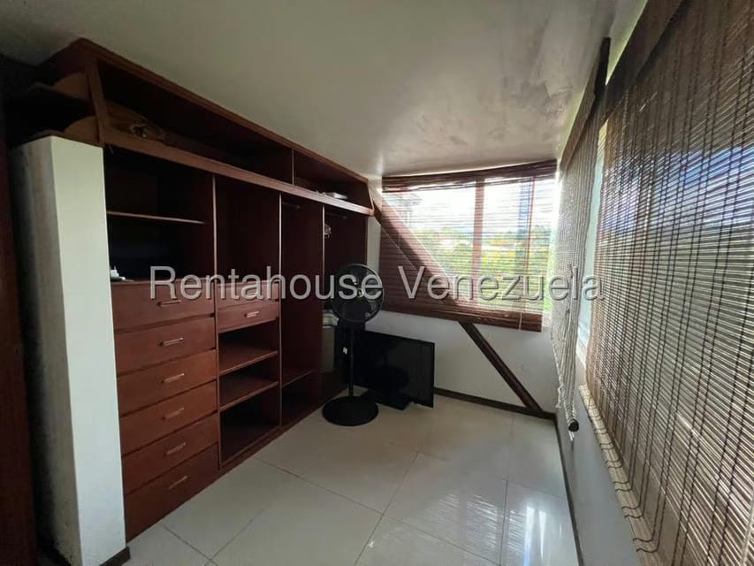 Casa (Duplex) en Venta en Oripoto, Distrito Metropolitano - 30