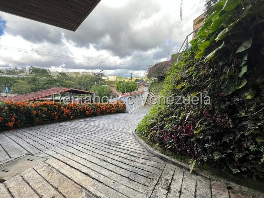 Casa (Duplex) en Venta en Oripoto, Distrito Metropolitano - 4