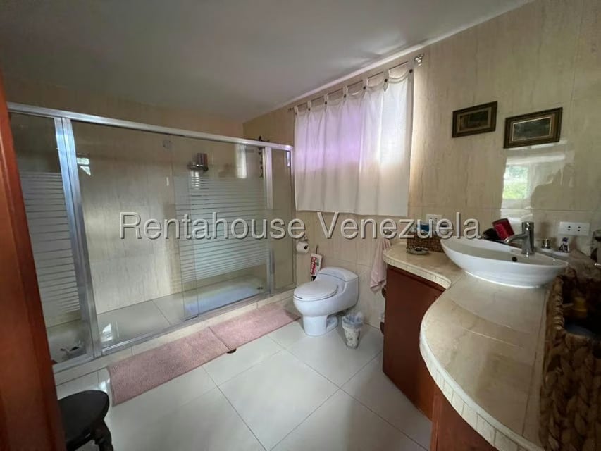 Casa (Duplex) en Venta en Oripoto, Distrito Metropolitano - 32