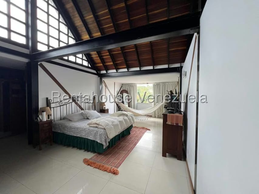 Casa (Duplex) en Venta en Oripoto, Distrito Metropolitano - 35