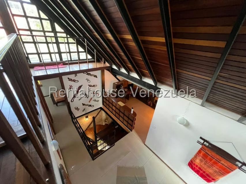 Casa (Duplex) en Venta en Oripoto, Distrito Metropolitano - 6