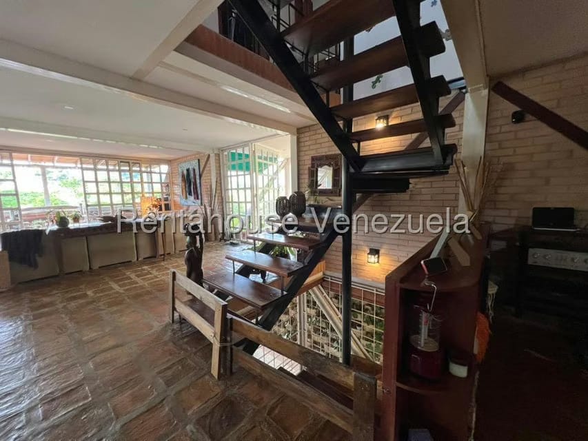 Casa (Duplex) en Venta en Oripoto, Distrito Metropolitano - 7