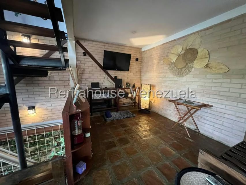 Casa (Duplex) en Venta en Oripoto, Distrito Metropolitano - 8