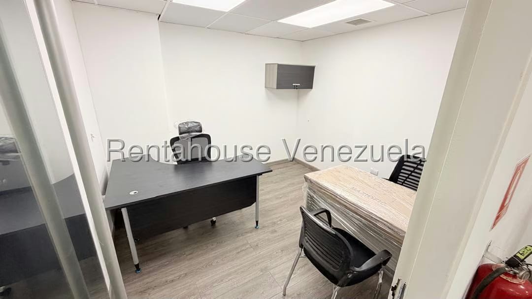 Comercial (Oficina) en Alquiler en Los Cortijos de Lourdes, Distrito Metropolitano - 6