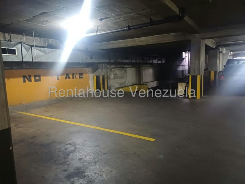 Comercial (Estacionamiento) en Venta en Los Dos Caminos, Distrito Metropolitano - 28
