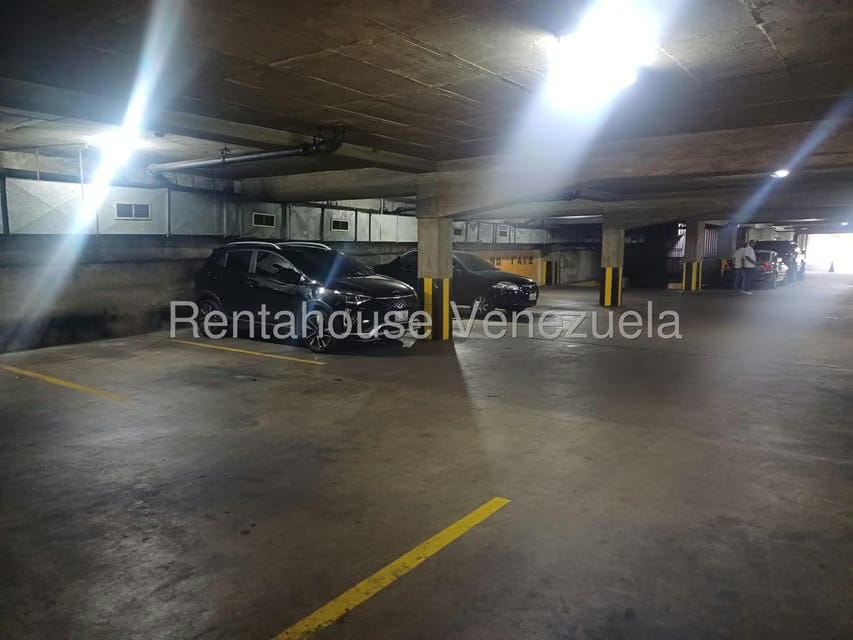 Comercial (Estacionamiento) en Venta en Los Dos Caminos, Distrito Metropolitano - 30
