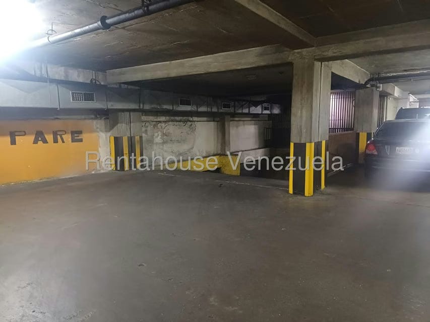 Comercial (Estacionamiento) en Venta en Los Dos Caminos, Distrito Metropolitano - 34