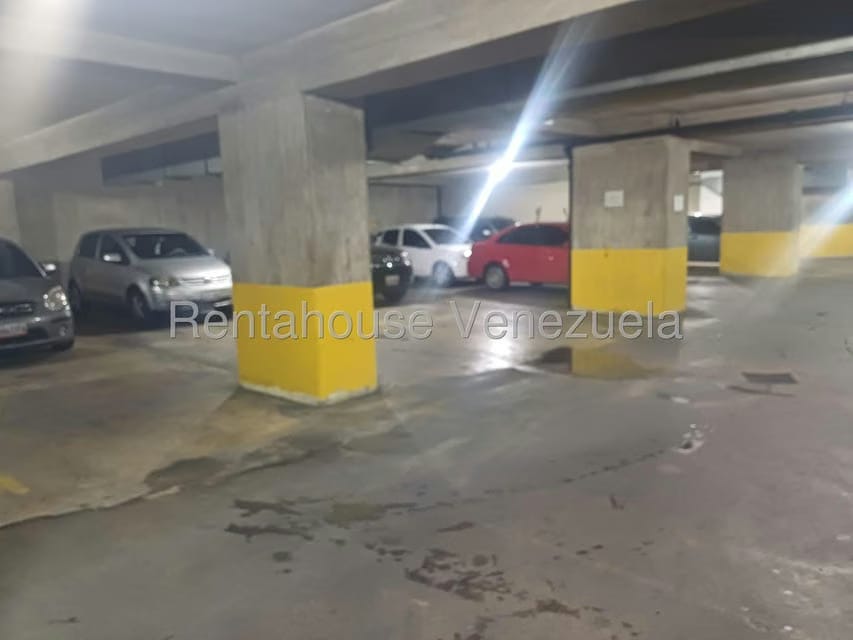 Comercial (Estacionamiento) en Venta en Los Dos Caminos, Distrito Metropolitano - 38
