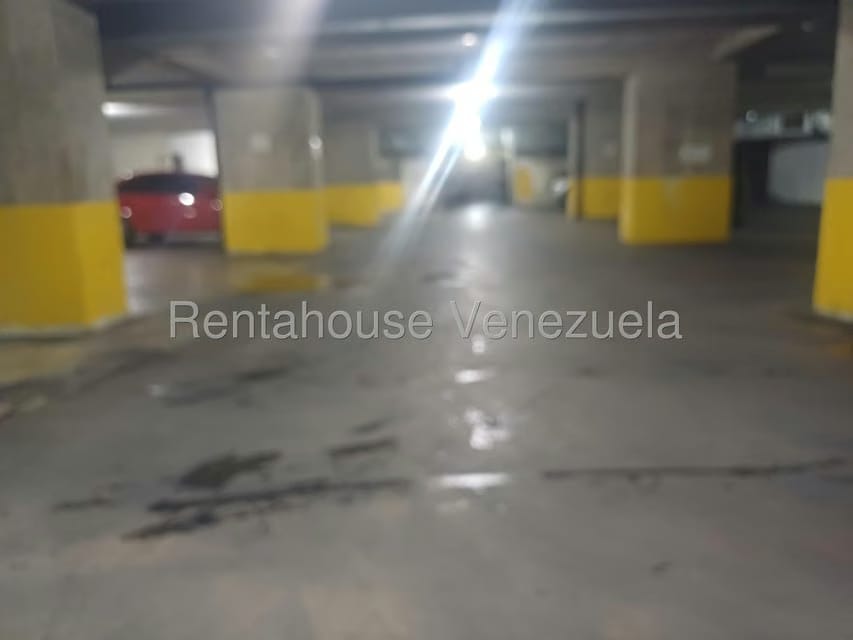 Comercial (Estacionamiento) en Venta en Los Dos Caminos, Distrito Metropolitano - 39