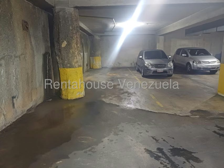 Estacionamiento en Venta en Los Dos Caminos, Distrito Metropolitano - 40