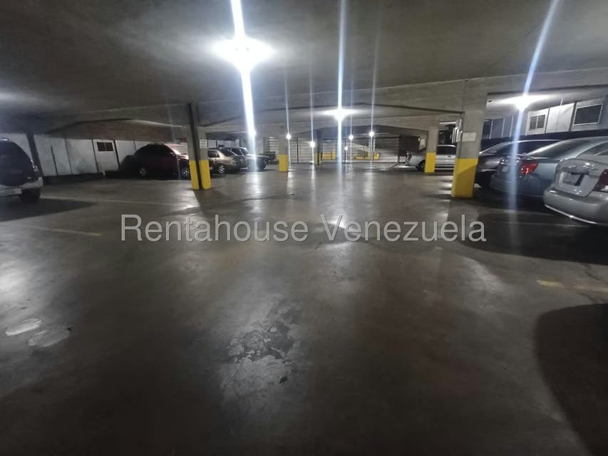 Comercial (Estacionamiento) en Venta en Los Dos Caminos, Distrito Metropolitano - 44