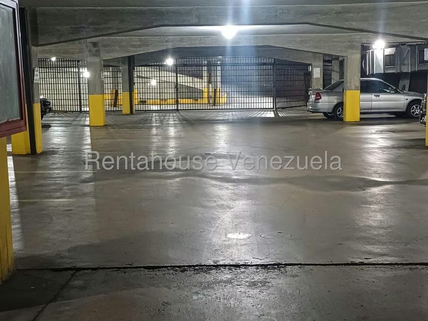 Comercial (Estacionamiento) en Venta en Los Dos Caminos, Distrito Metropolitano - 50
