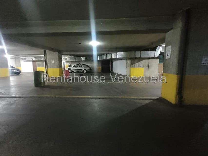 Comercial (Estacionamiento) en Venta en Los Dos Caminos, Distrito Metropolitano - 51