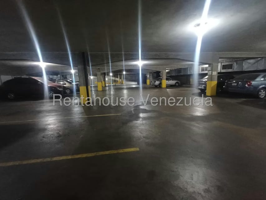 Comercial (Estacionamiento) en Venta en Los Dos Caminos, Distrito Metropolitano - 53