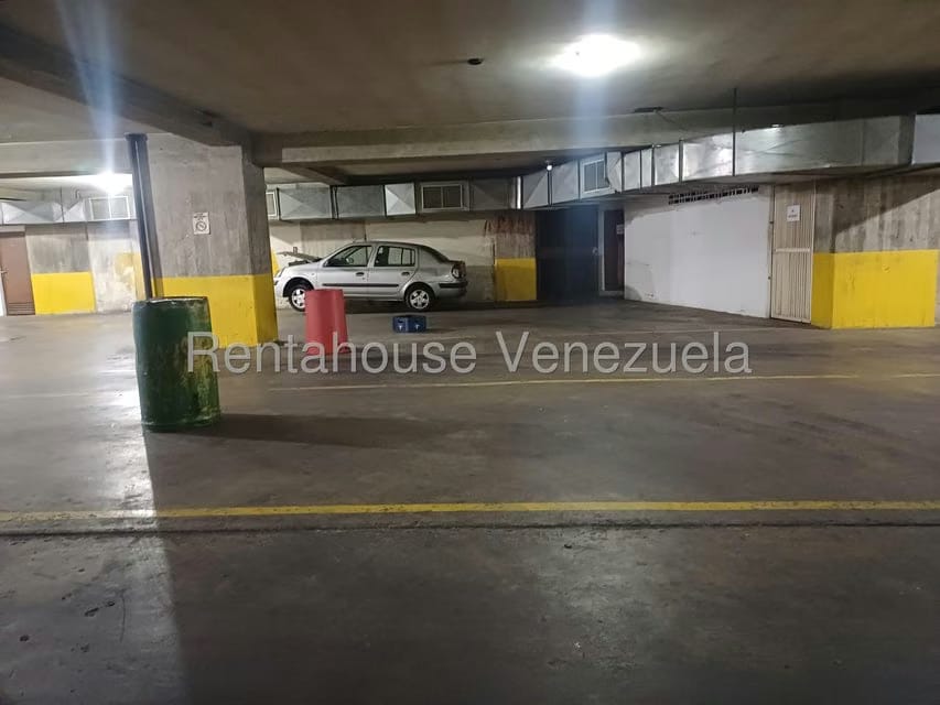 Comercial (Estacionamiento) en Venta en Los Dos Caminos, Distrito Metropolitano - 55