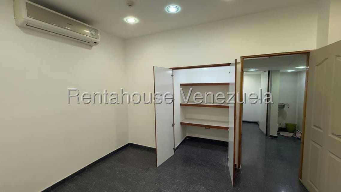 Comercial (Local Comercial) en Alquiler en El Paraiso, Distrito Metropolitano - 22